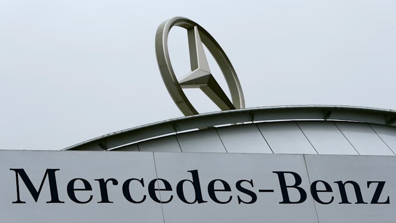Daimler reportedly plans to restructure, break up Mercedes divisions